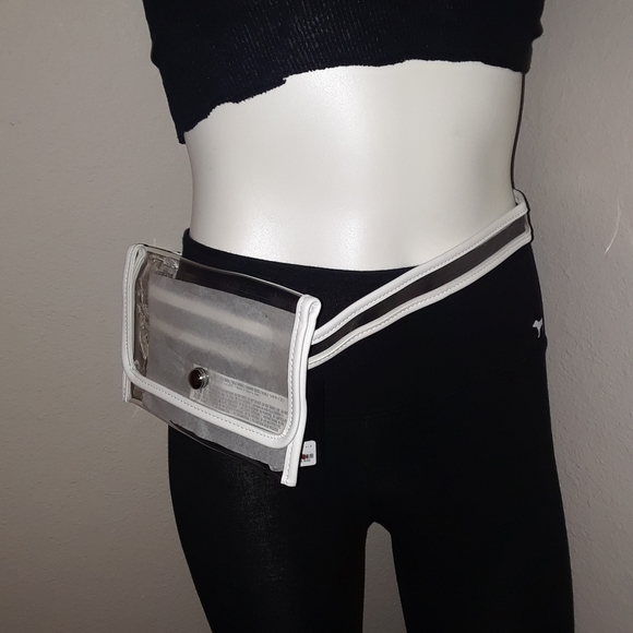 Forever 21 clear fanny pack - Picture 4 of 5